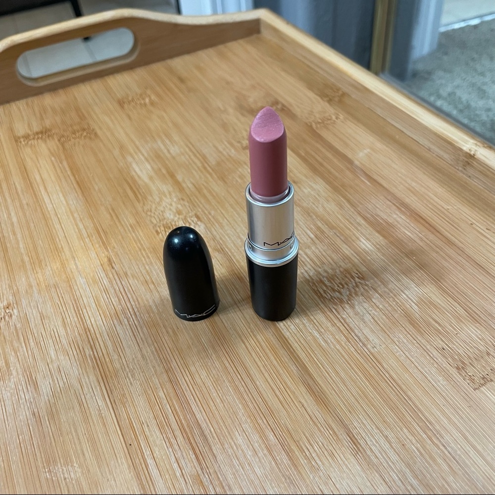 M.A.C Cosmetics Lipstick Frost Angel